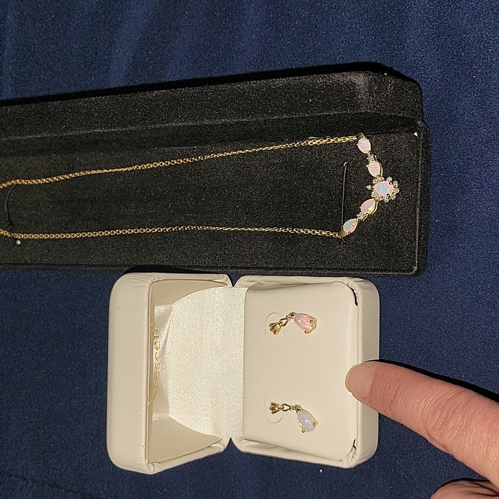 14k yellow gold opal earrings and necklace